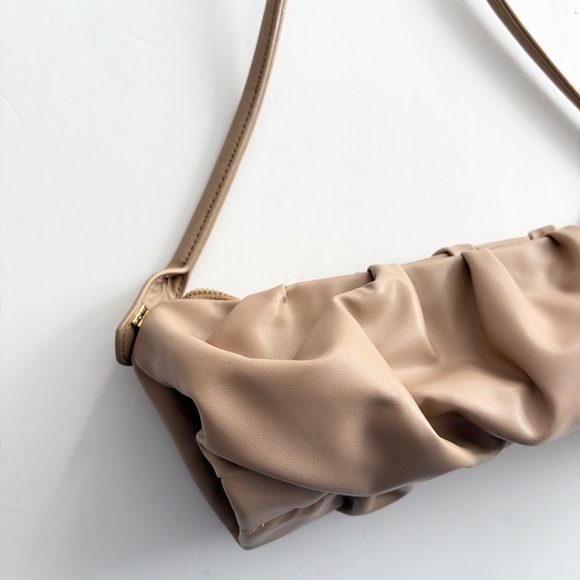 8 other reasons puff shoulder baguette bag - Picture 6 of 10